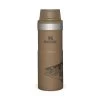 Stanley - Trigger-Action Travel Mug 0,47L Tan Peter Perch -VildmarksEventyr Stanley Trigger Action Travel Mug 047L 03.w610.h610.fill